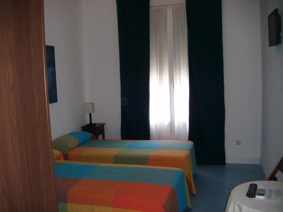 Puerta Del Sol Rooms Madrid Rom bilde