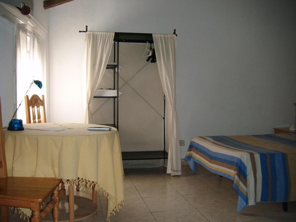 Puerta Del Sol Rooms Madrid Rom bilde